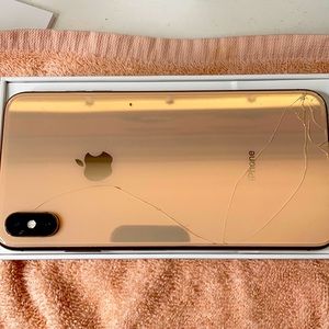 Selling IPhone XR plus